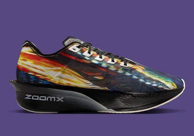 效果太酷！Nike「顶级跑鞋」日期有了！必一运动·(B-Sports)网站夜光(图2)