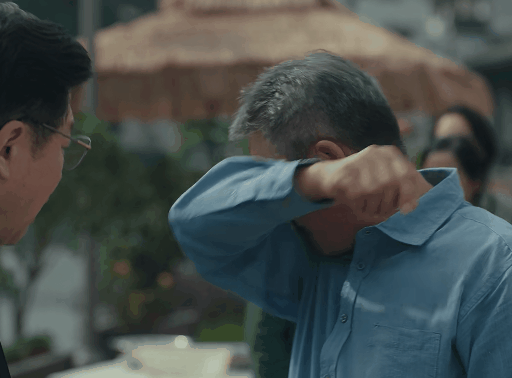 :侯岩松的演技蒋欣的脸蛋童瑶的衣品b体育必一运动央视《四喜》出圈理由(图4) :侯岩松的演技蒋欣的脸蛋童瑶的衣品b体育必一运动央视《四喜》出圈理由(图4)