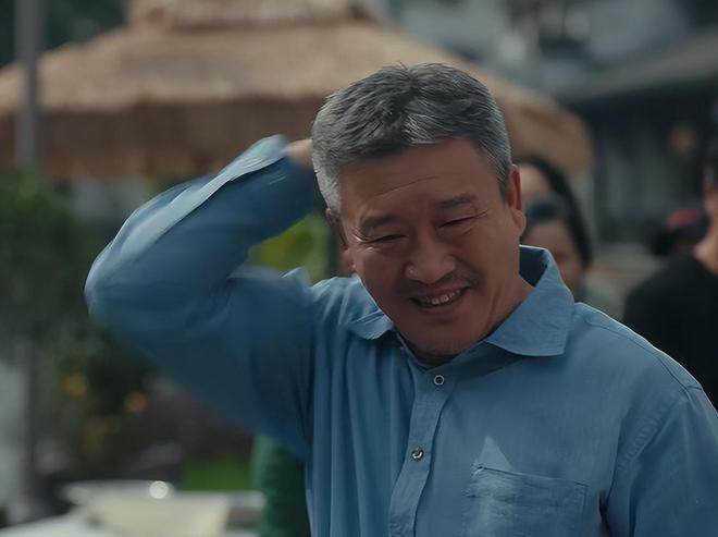 :侯岩松的演技蒋欣的脸蛋童瑶的衣品b体育必一运动央视《四喜》出圈理由(图3) :侯岩松的演技蒋欣的脸蛋童瑶的衣品b体育必一运动央视《四喜》出圈理由(图3)