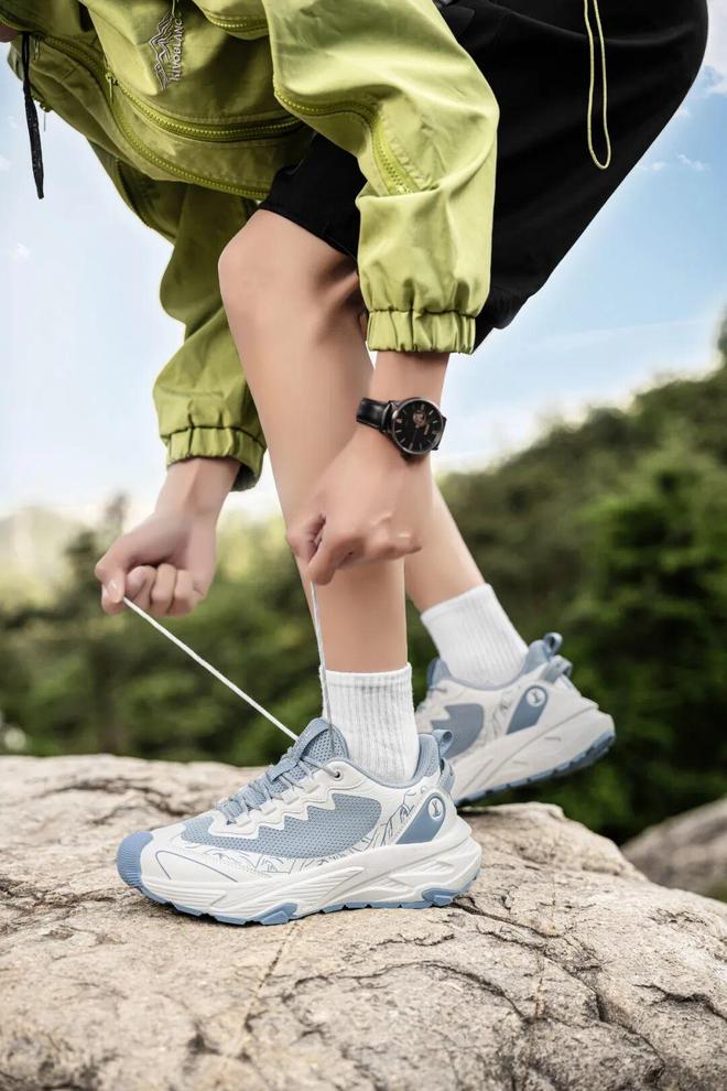 到如此可怕了！百元造某克某迪千元级户外鞋！Bsports必一体育牛！中国制造已经强(图9)