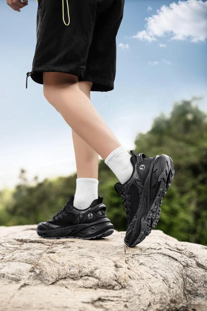 到如此可怕了！百元造某克某迪千元级户外鞋！Bsports必一体育牛！中国制造已经强(图8)